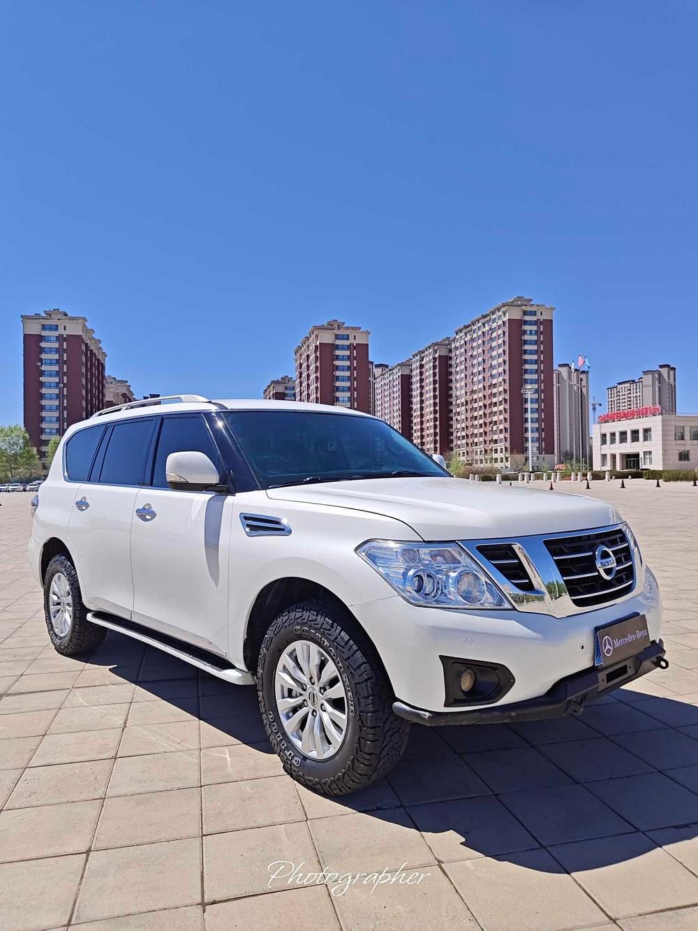 Nissan Patrol 2017 — фото автомобиля