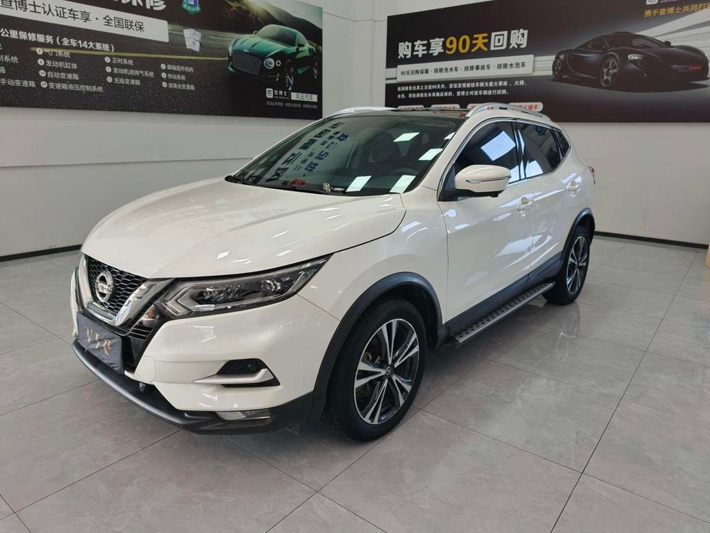 Nissan Qashqai 2022 — фото автомобиля 1