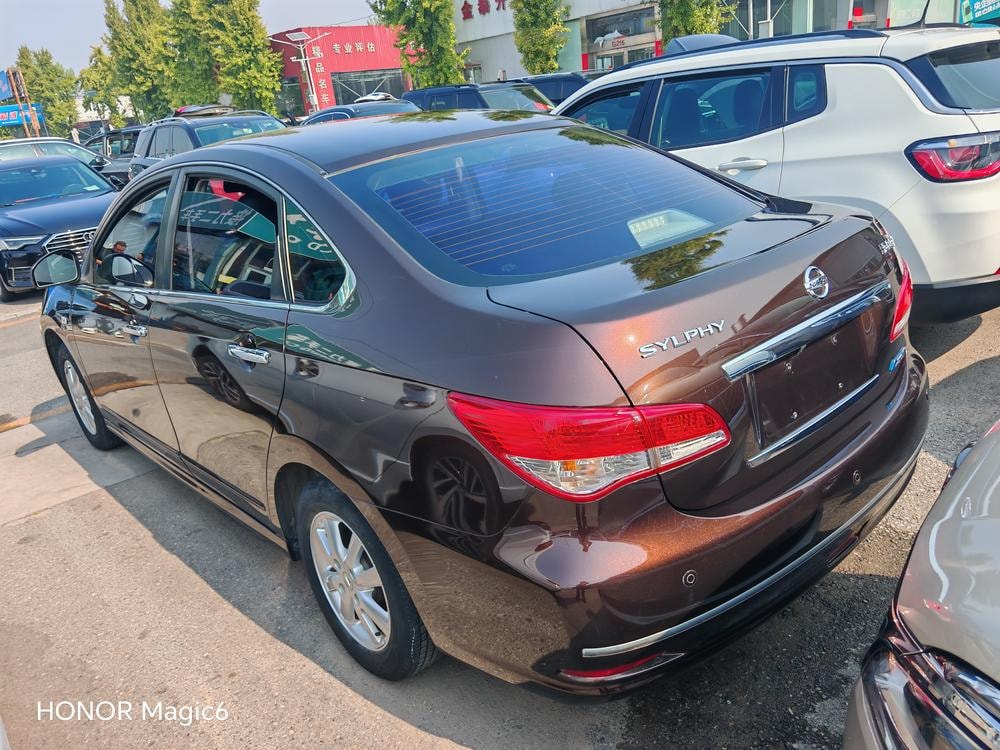 Nissan Sylphy 2018 — фото автомобиля