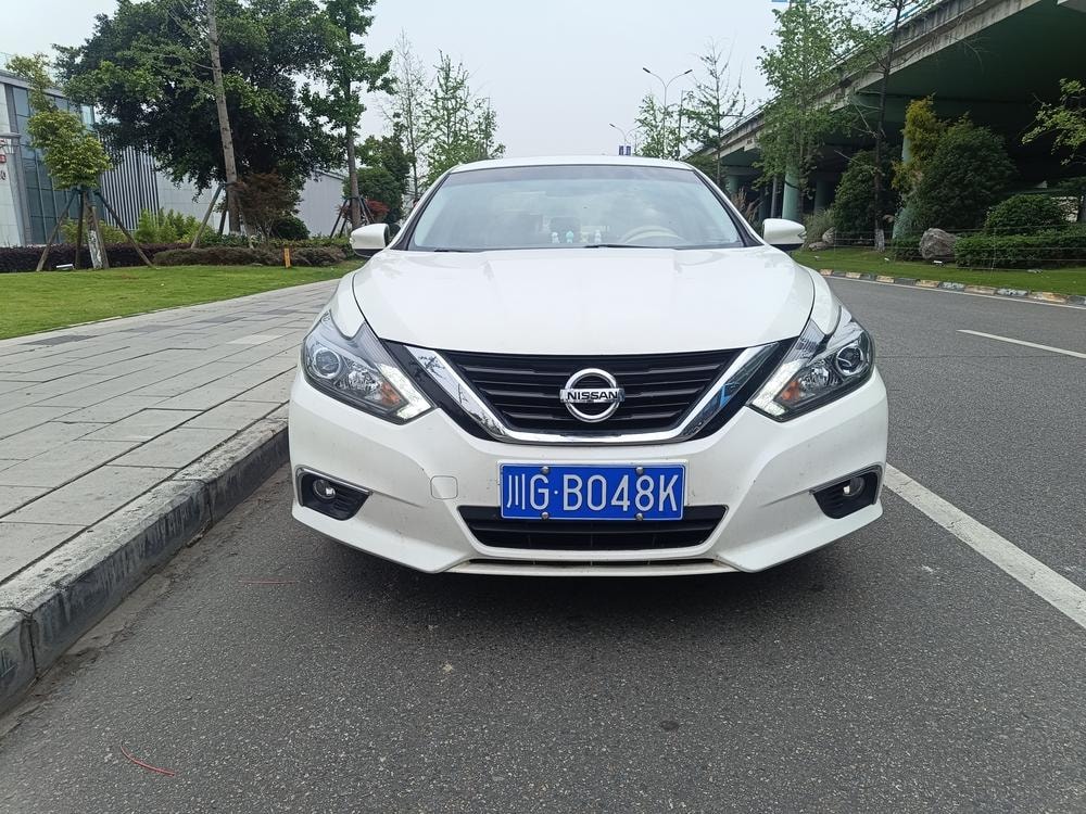 Nissan Teana 2016 — фото автомобиля