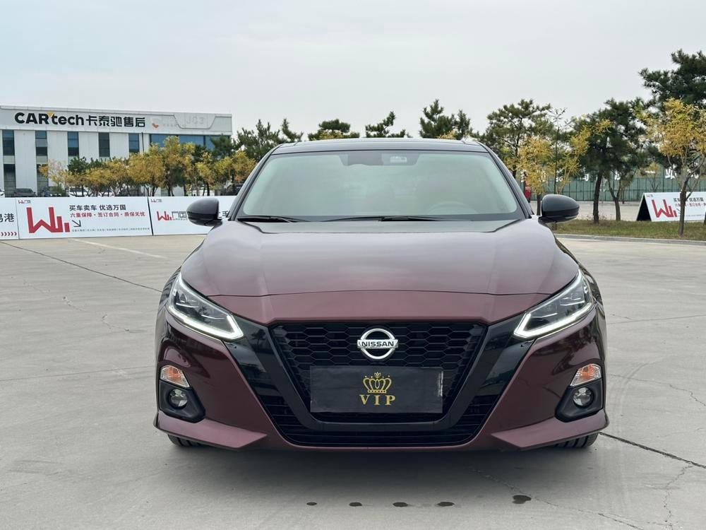Nissan Teana 2021 — фото автомобиля 1