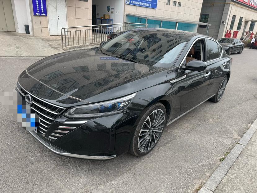 Nissan Teana 2022 — фото автомобиля