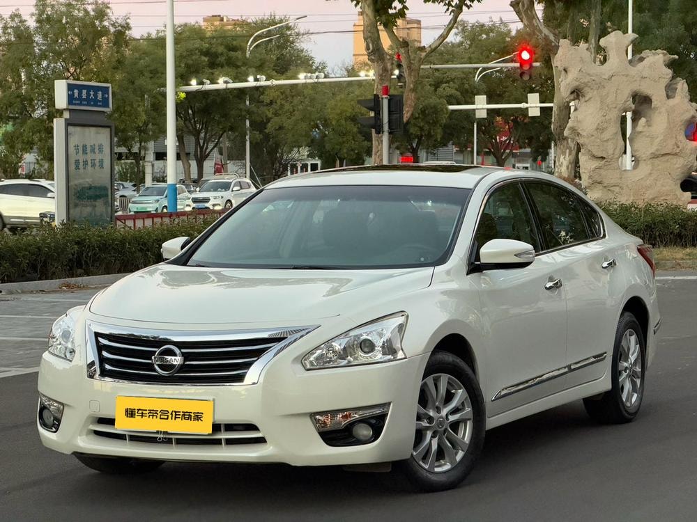 Nissan Teana 2015 — фото автомобиля