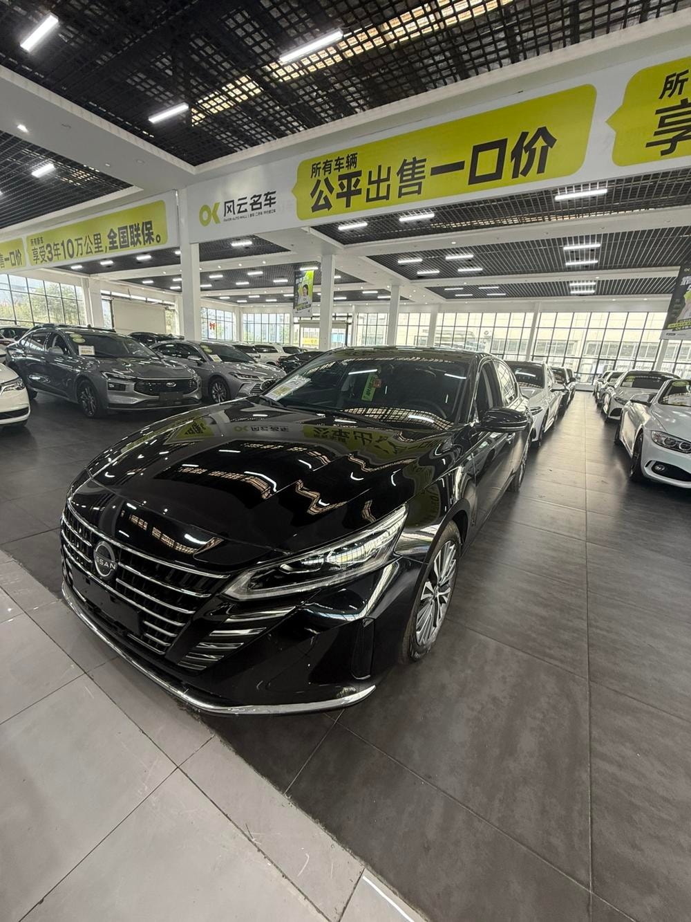 Nissan Teana 2022 — фото автомобиля 1
