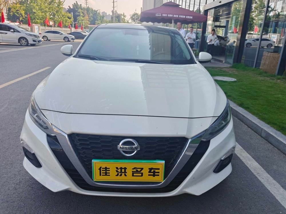 Nissan Teana 2021 — фото автомобиля 1