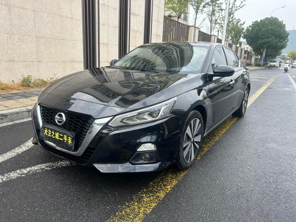Nissan Teana 2021 — фото автомобиля