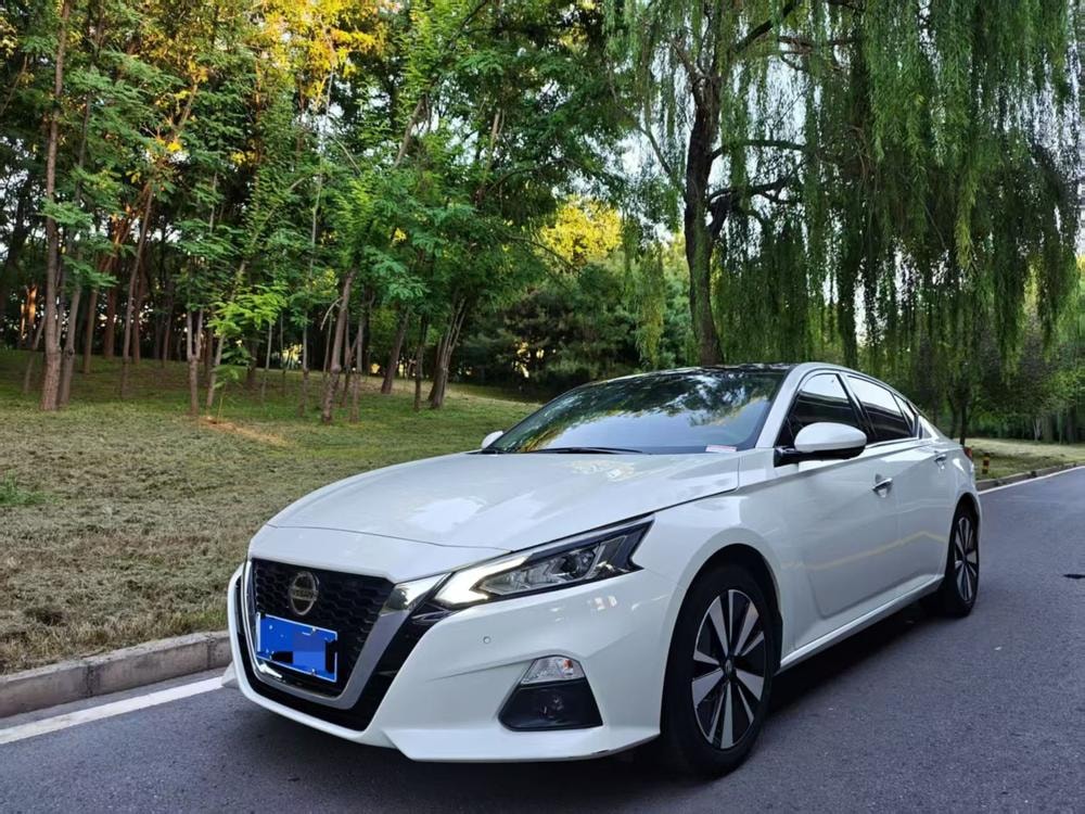 Nissan Teana 2021 — фото автомобиля 1