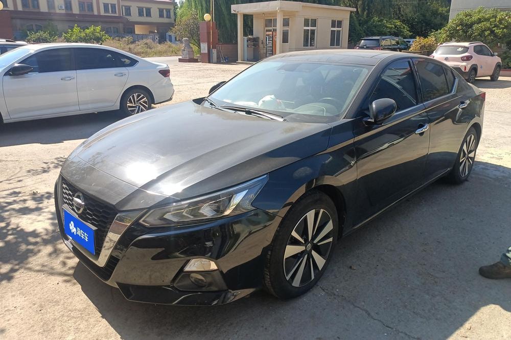 Nissan Teana 2021 — фото автомобиля 1