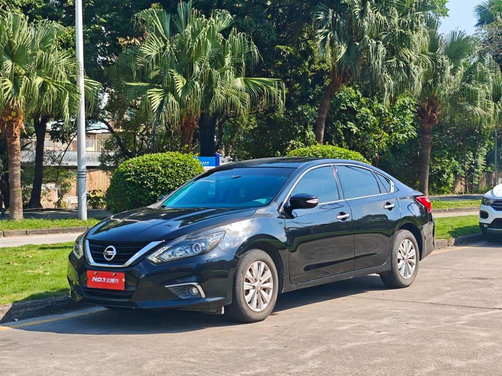 Nissan Teana 2016 — фото автомобиля