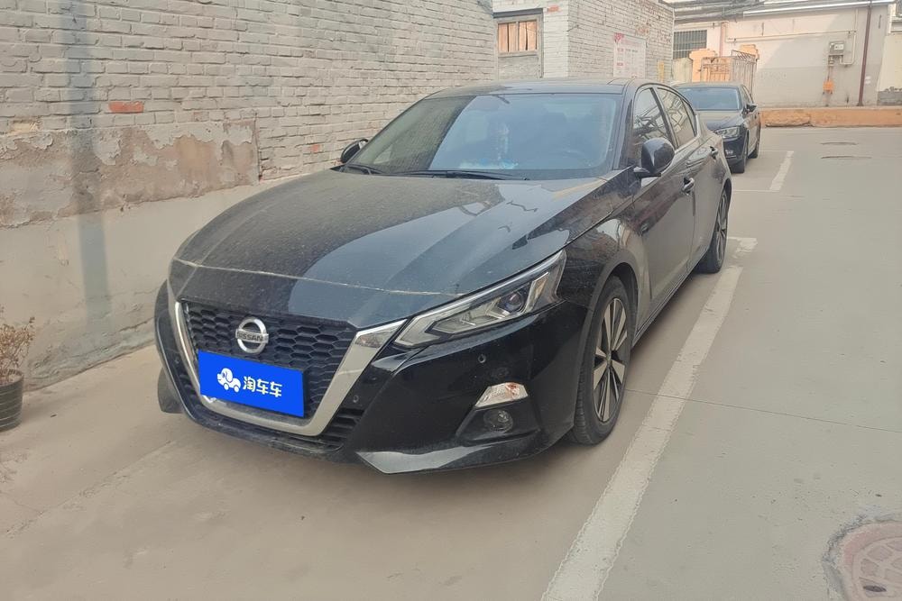 Nissan Teana 2021 — фото автомобиля 1