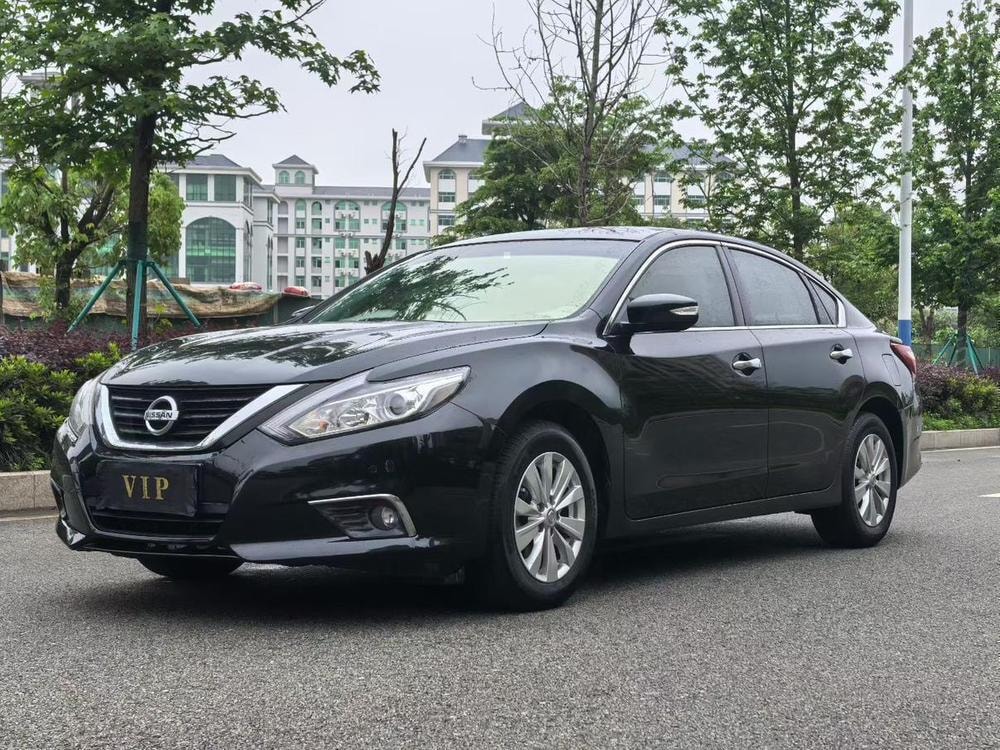 Nissan Teana 2016 — фото автомобиля 1