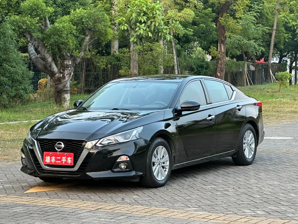 Nissan Teana 2021 — фото автомобиля