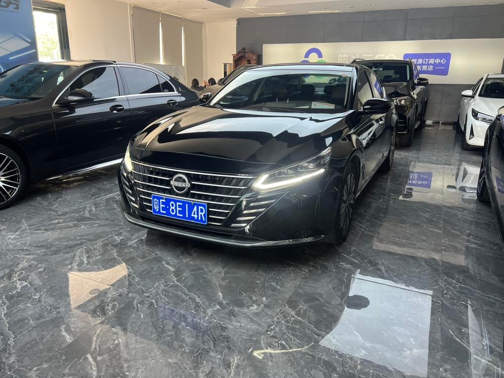 Nissan Teana 2022 — фото автомобиля