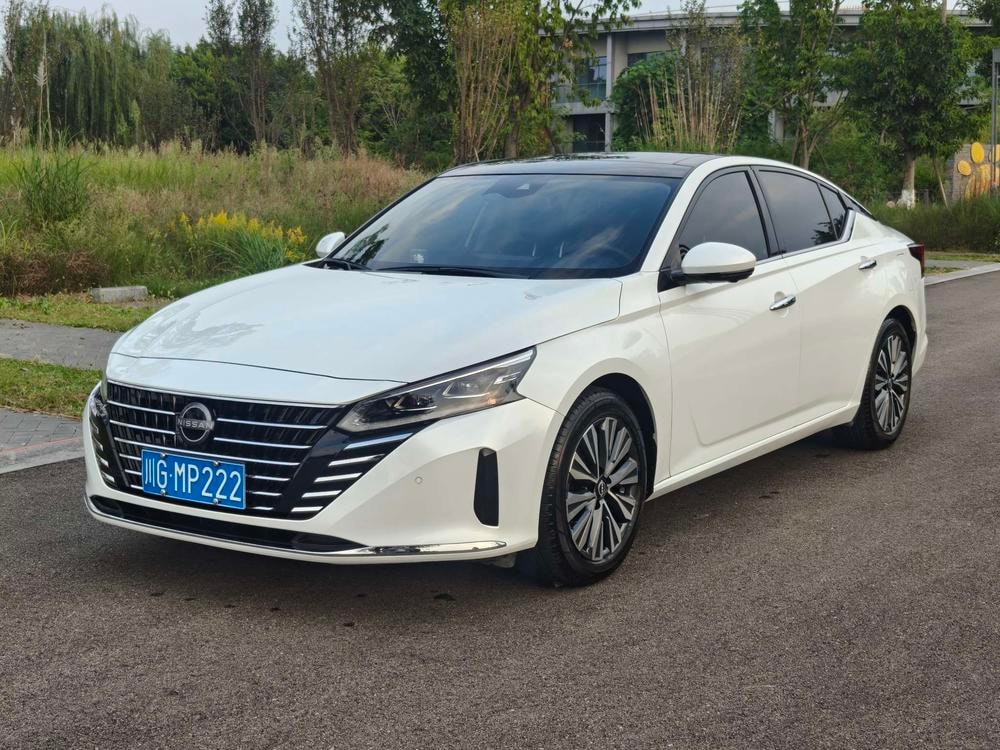 Nissan Teana 2024 — фото автомобиля
