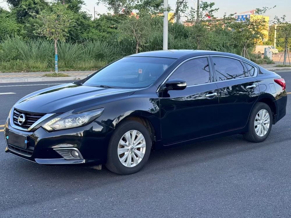 Nissan Teana 2016 — фото автомобиля