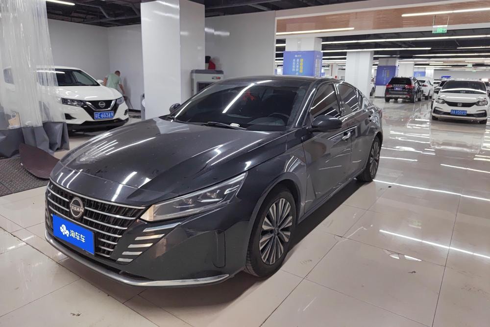 Nissan Teana 2022 — фото автомобиля
