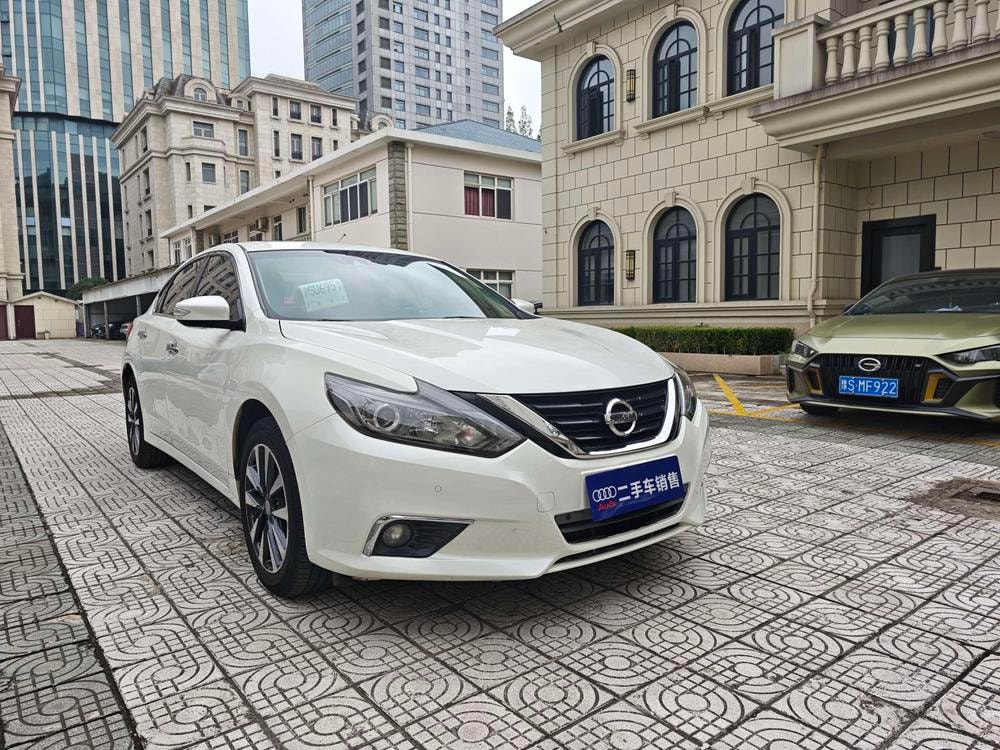 Nissan Teana 2016 — фото автомобиля