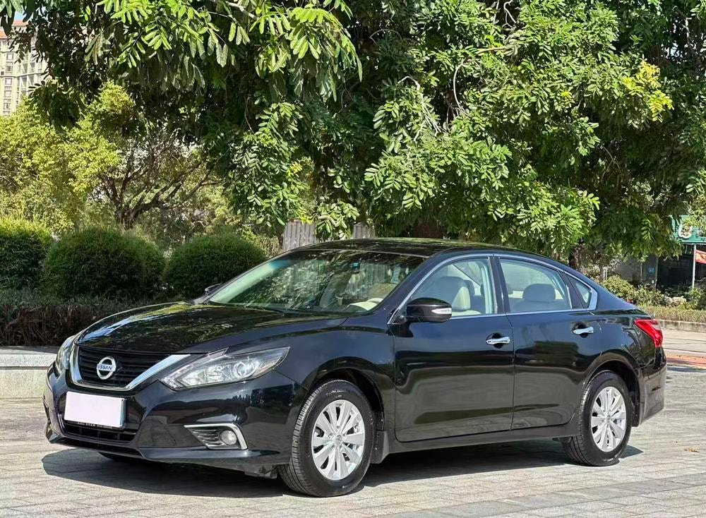 Nissan Teana 2016 — фото автомобиля
