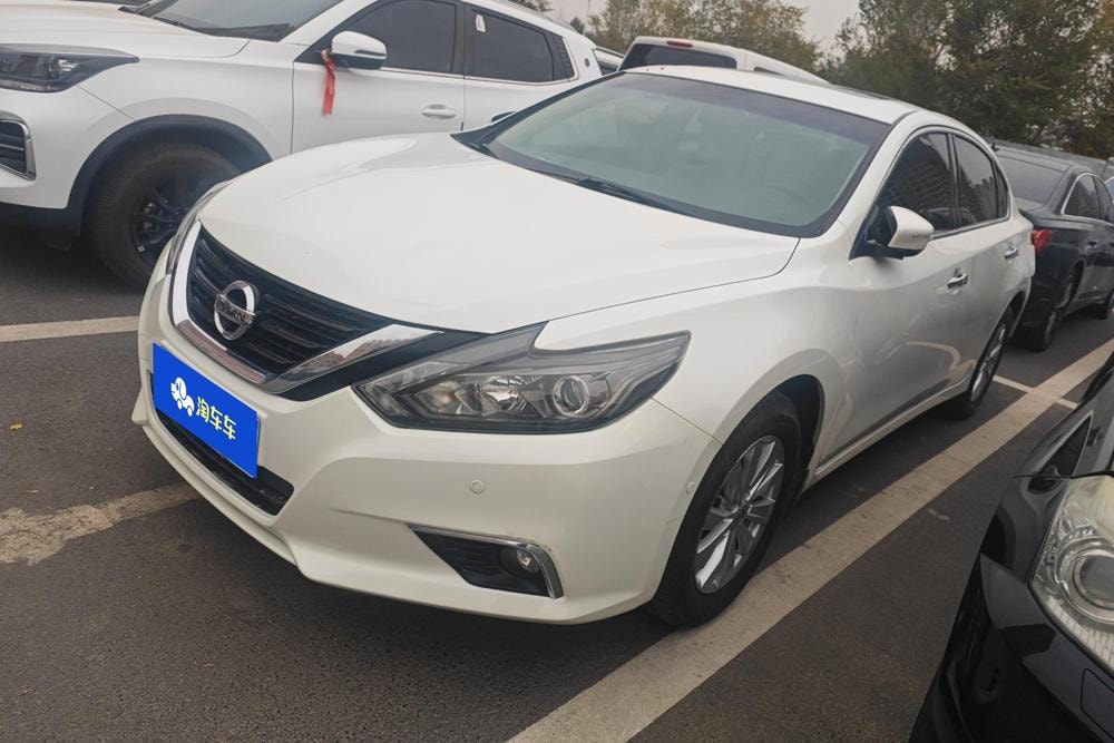 Nissan Teana 2016 — фото автомобиля