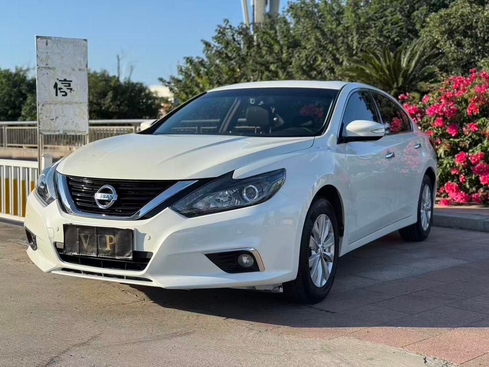 Nissan Teana 2018 — фото автомобиля