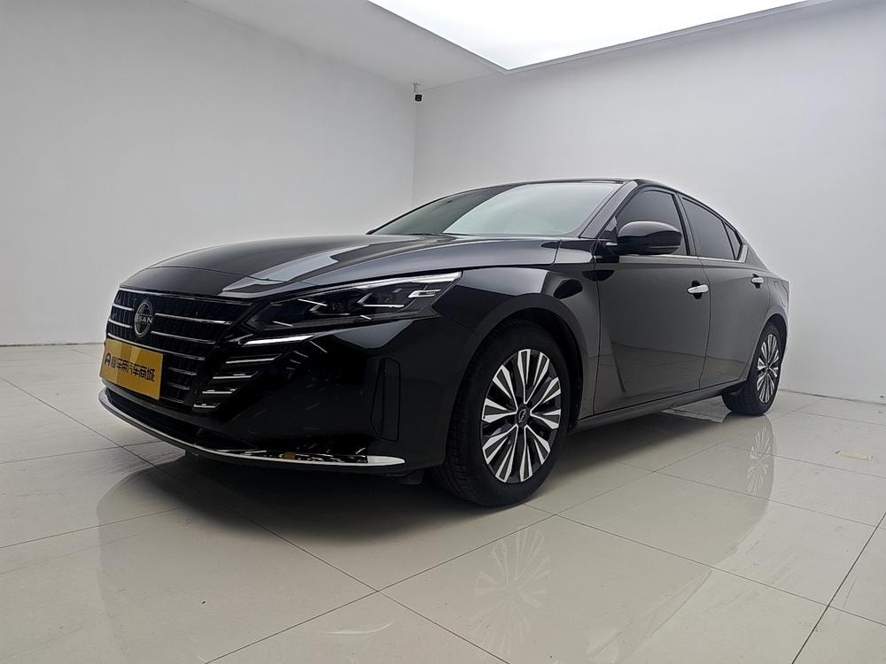 Nissan Teana 2022 — фото автомобиля