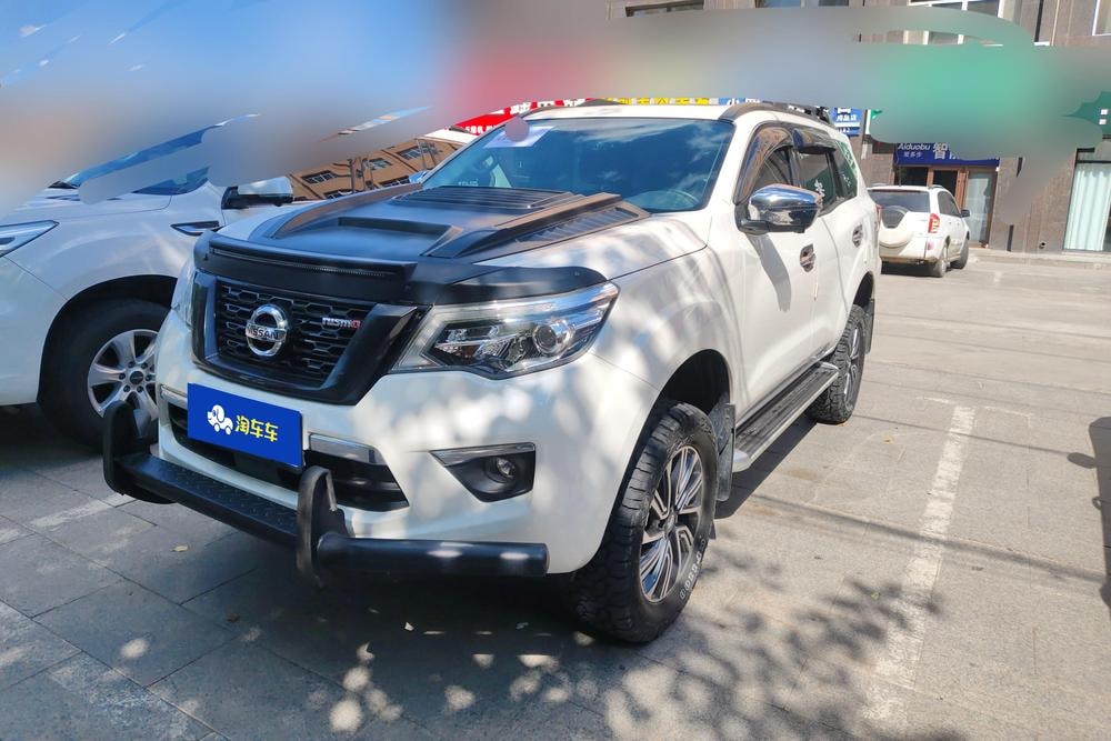 Nissan Terra 2020 — фото автомобиля