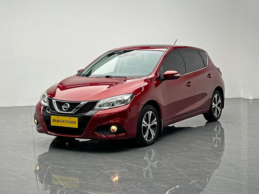 Nissan Tiida 2016 — фото автомобиля 1