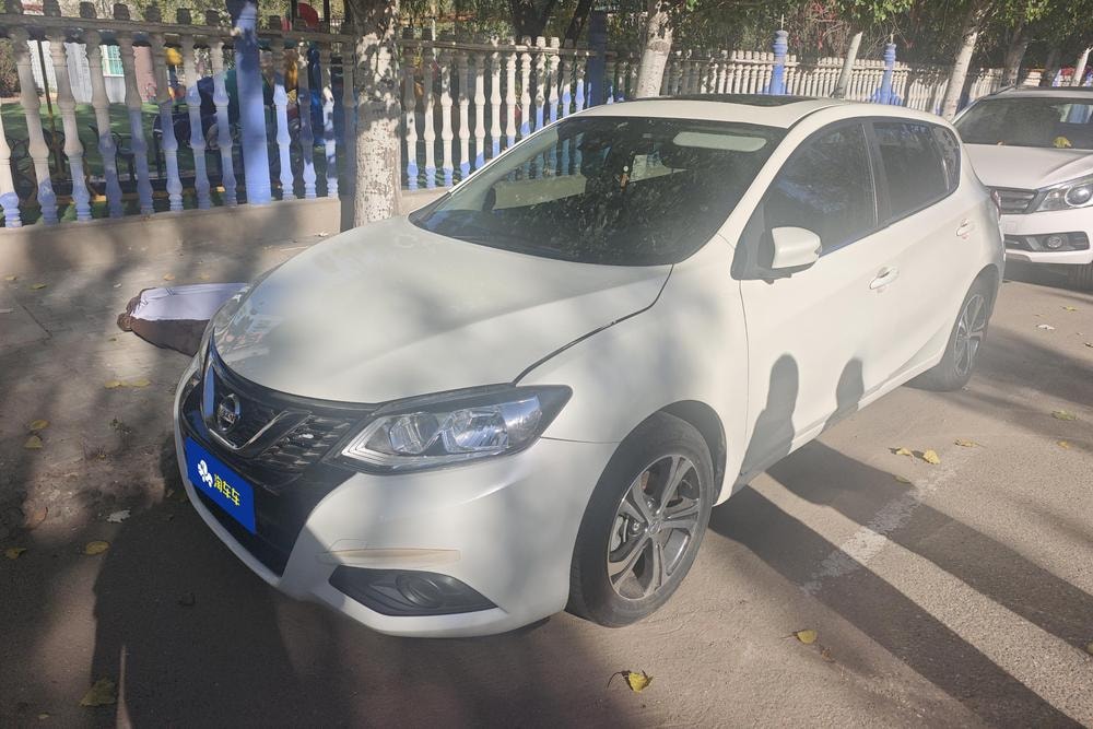 Nissan Tiida 2020 — фото автомобиля