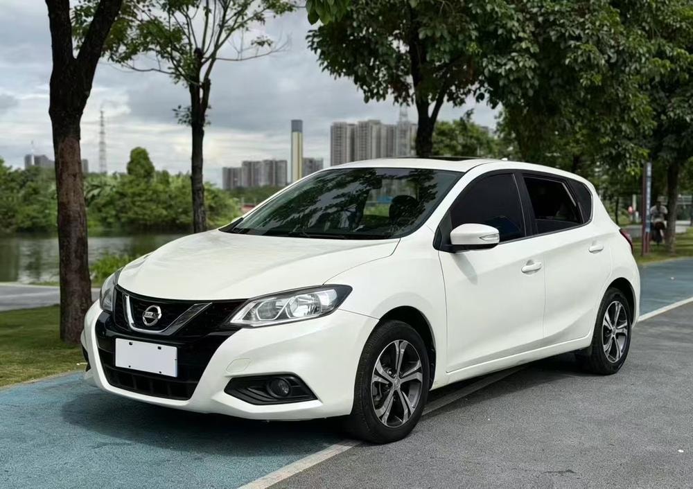 Nissan Tiida 2019 — фото автомобиля