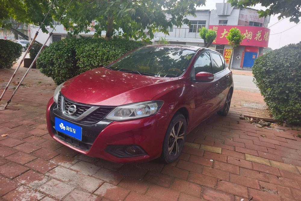 Nissan Tiida 2019 — фото автомобиля 1