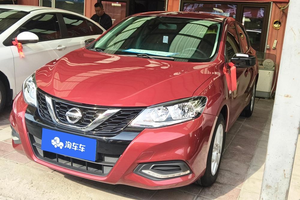 Nissan Tiida 2021 — фото автомобиля