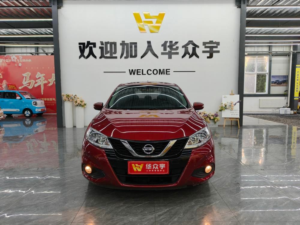 Nissan Tiida 2016 — фото автомобиля