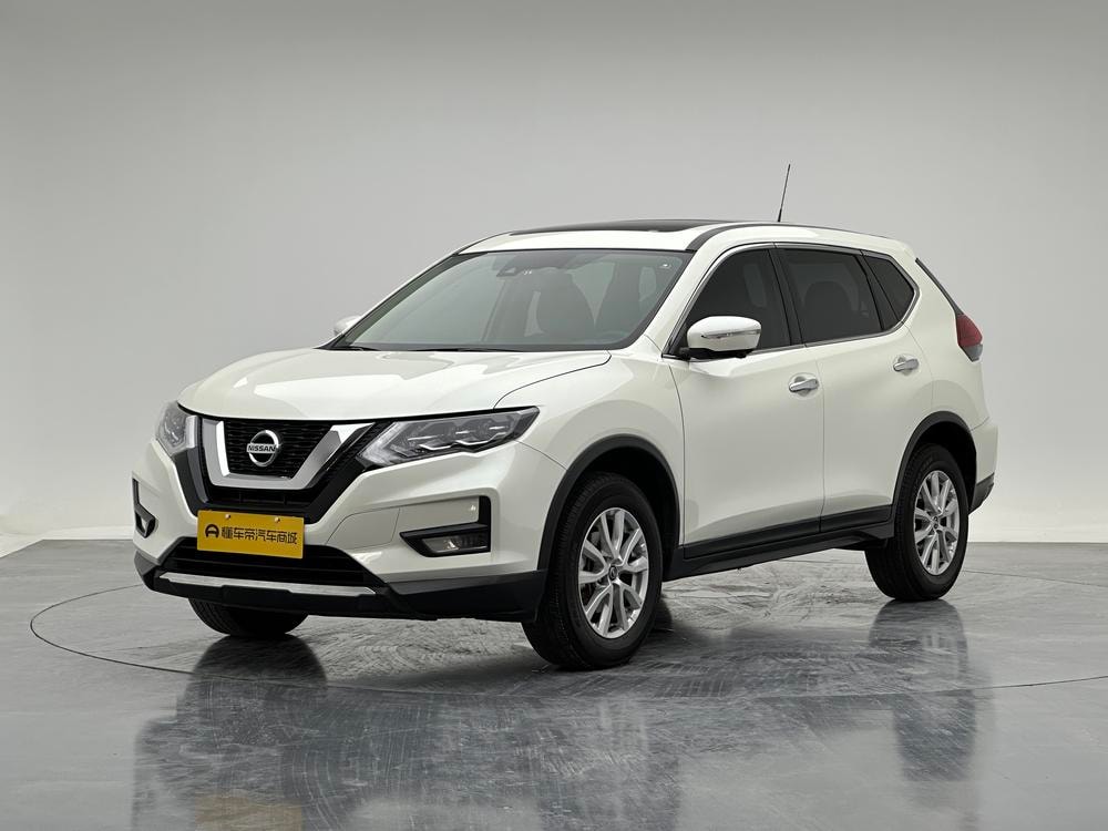 Nissan X-Trail 2022 — фото автомобиля 1