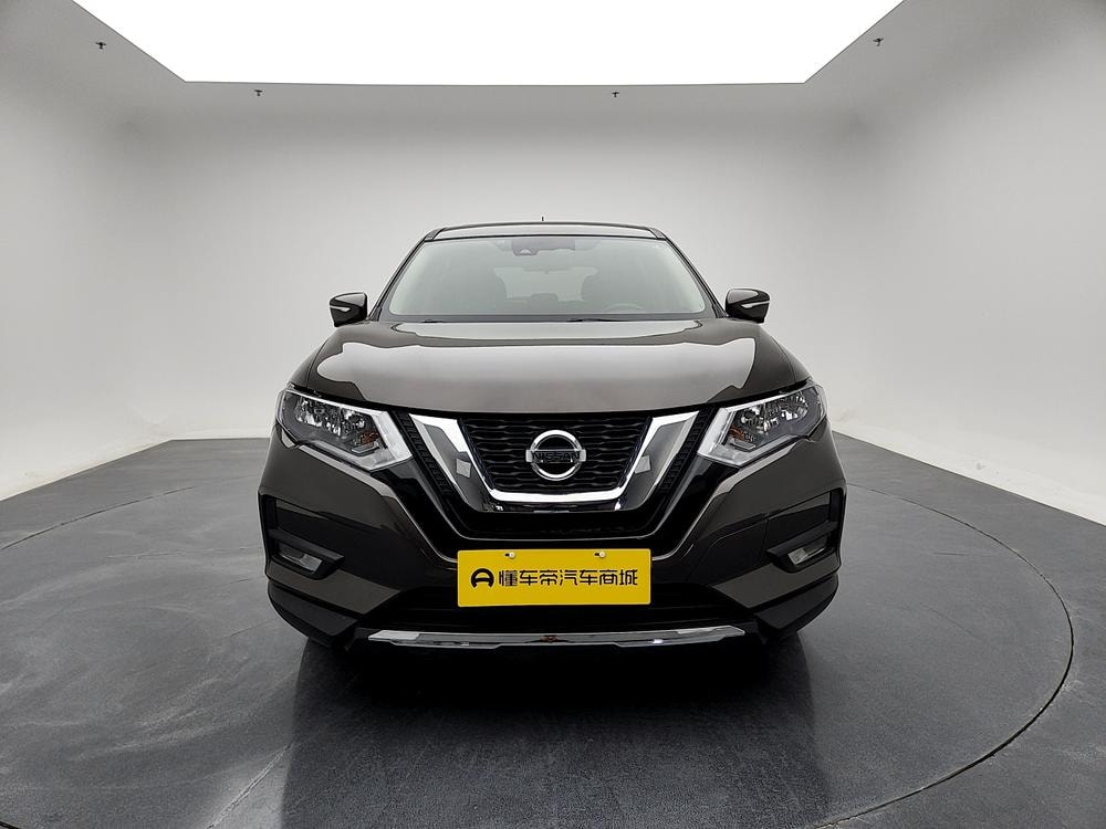 Nissan X-Trail 2021 — фото автомобиля