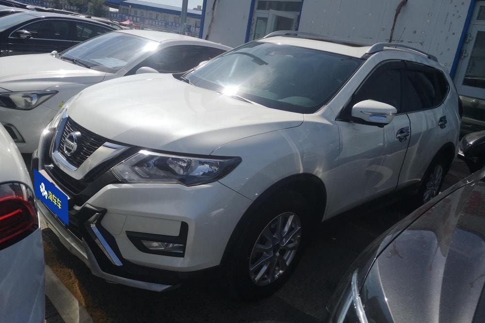 Nissan X-Trail 2022 — фото автомобиля 1