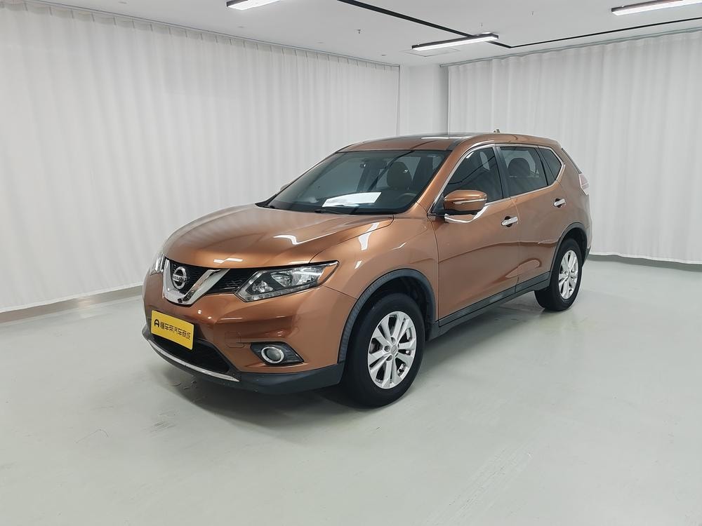 Nissan X-Trail 2015 — фото автомобиля
