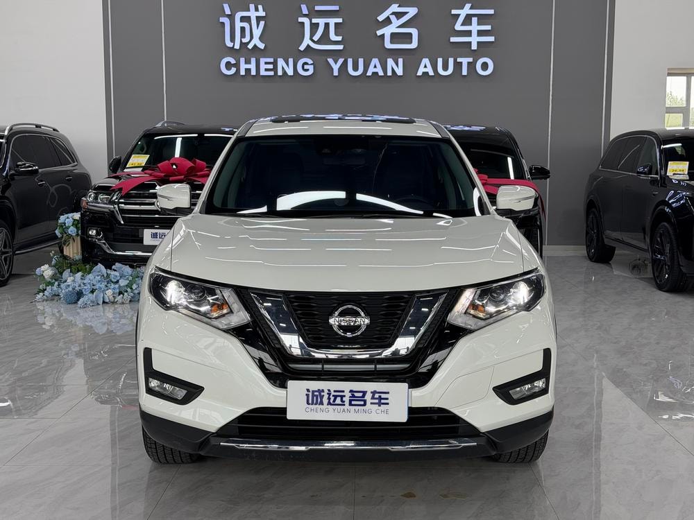 Nissan X-Trail 2023 — фото автомобиля