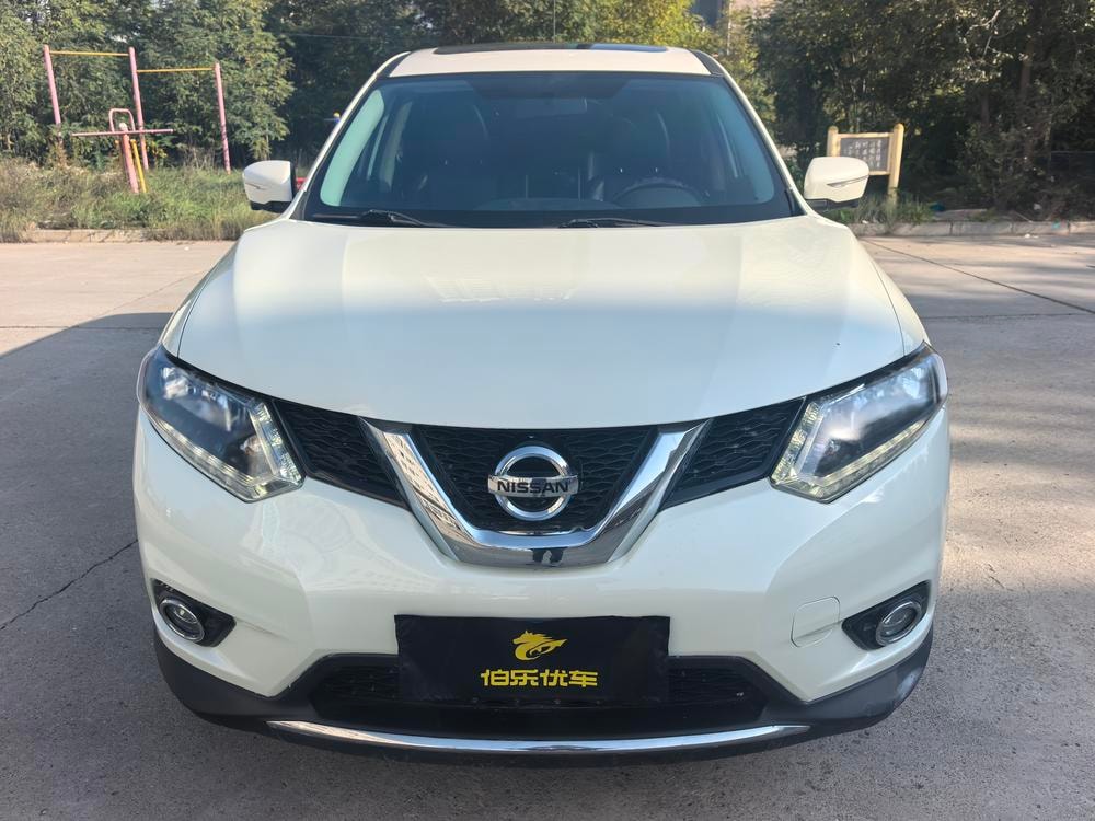 Nissan X-Trail 2015 — фото автомобиля 1