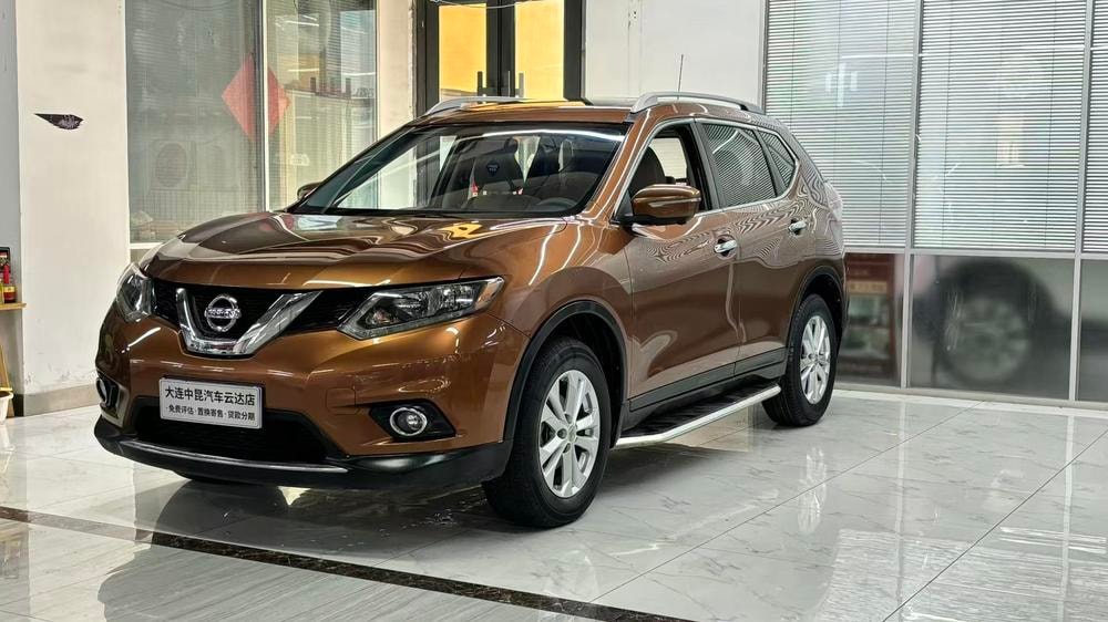 Nissan X-Trail 2015 — фото автомобиля 1