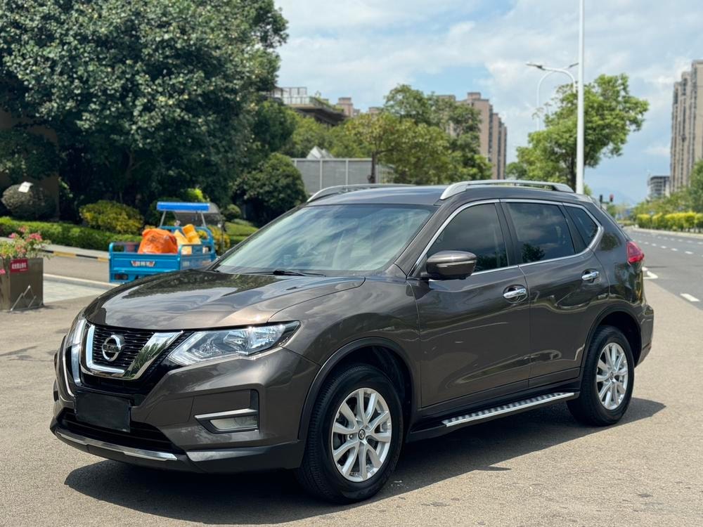 Nissan X-Trail 2017 — фото автомобиля 1