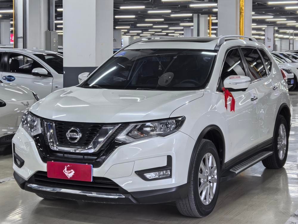 Nissan X-Trail 2017 — фото автомобиля 1