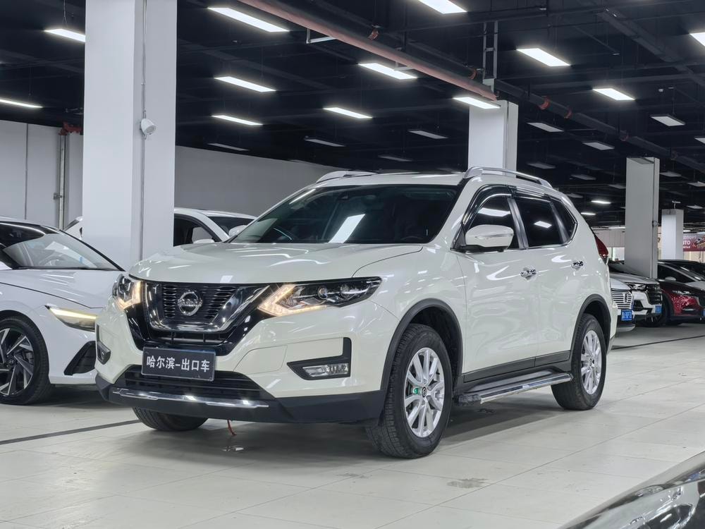 Nissan X-Trail 2022 — фото автомобиля 1