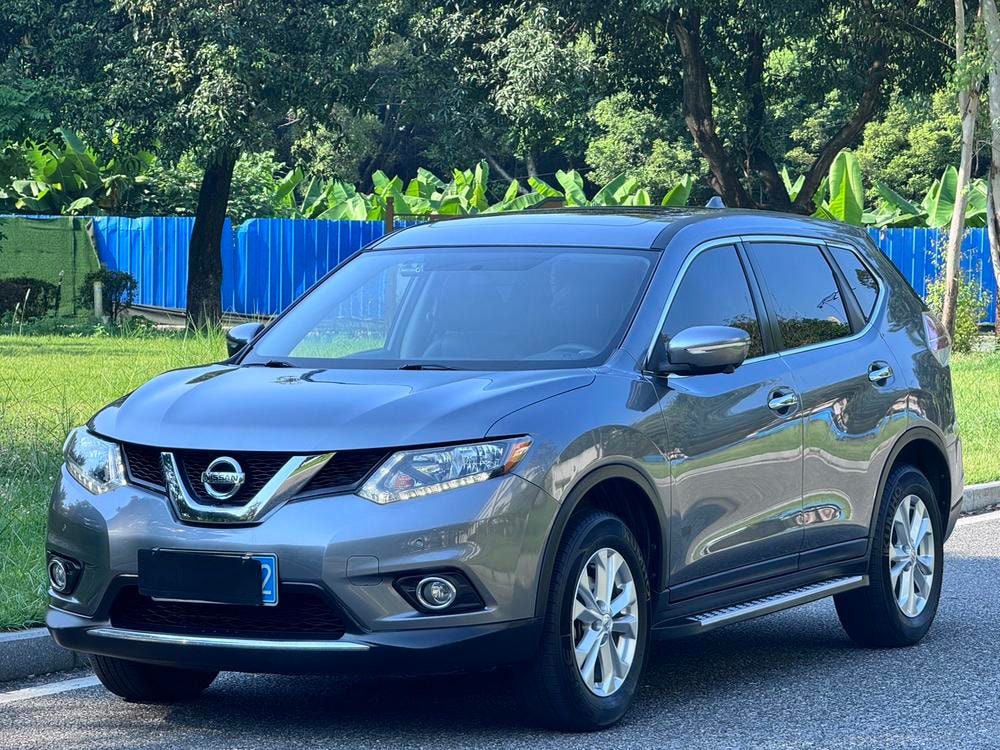 Nissan X-Trail 2015 — фото автомобиля