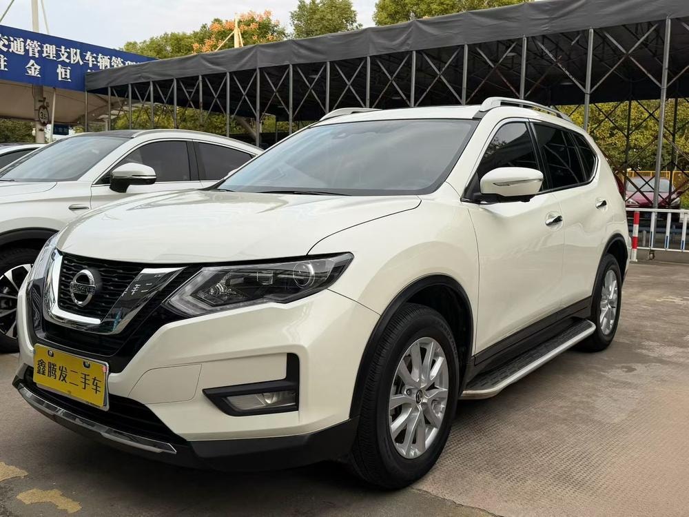 Nissan X-Trail 2022 — фото автомобиля