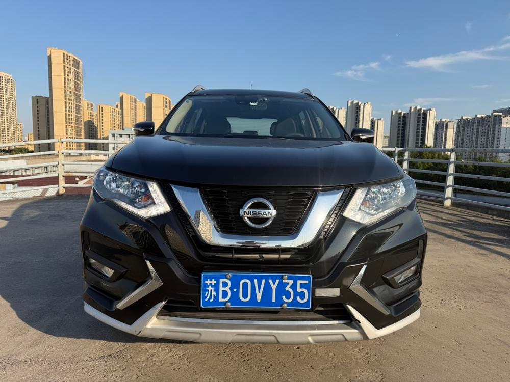 Nissan X-Trail 2019 — фото автомобиля
