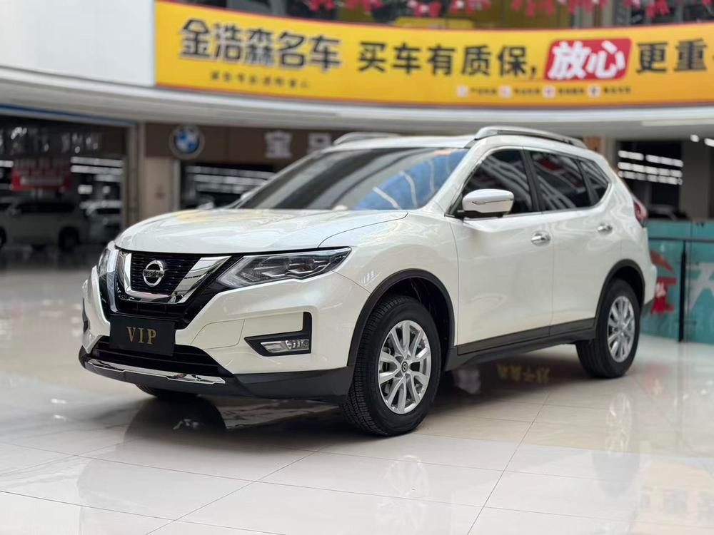Nissan X-Trail 2023 — фото автомобиля