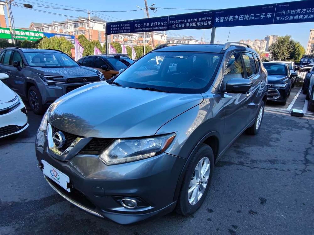 Nissan X-Trail 2015 — фото автомобиля