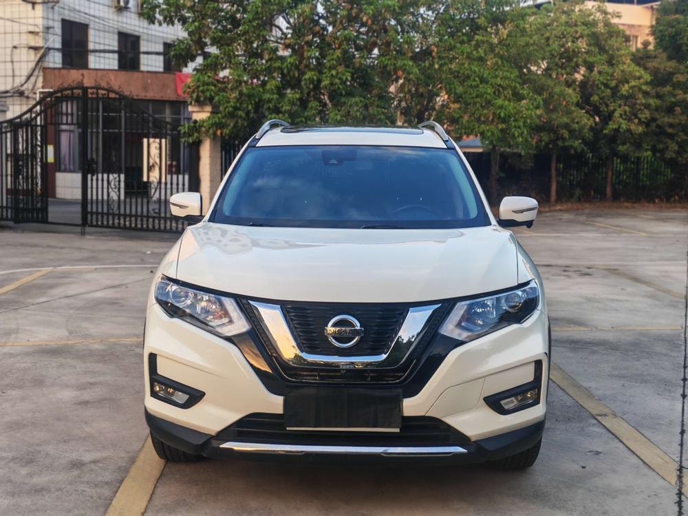 Nissan X-Trail 2019 — фото автомобиля