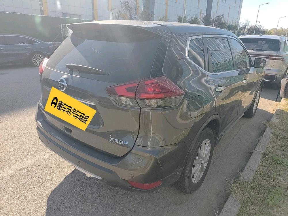 Nissan X-Trail 2021 — фото автомобиля