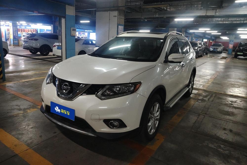 Nissan X-Trail 2015 — фото автомобиля